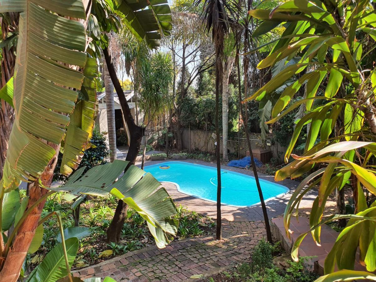 Waterhouse Guest Lodge - Indus Street Pretoria-Noord Kültér fotó
