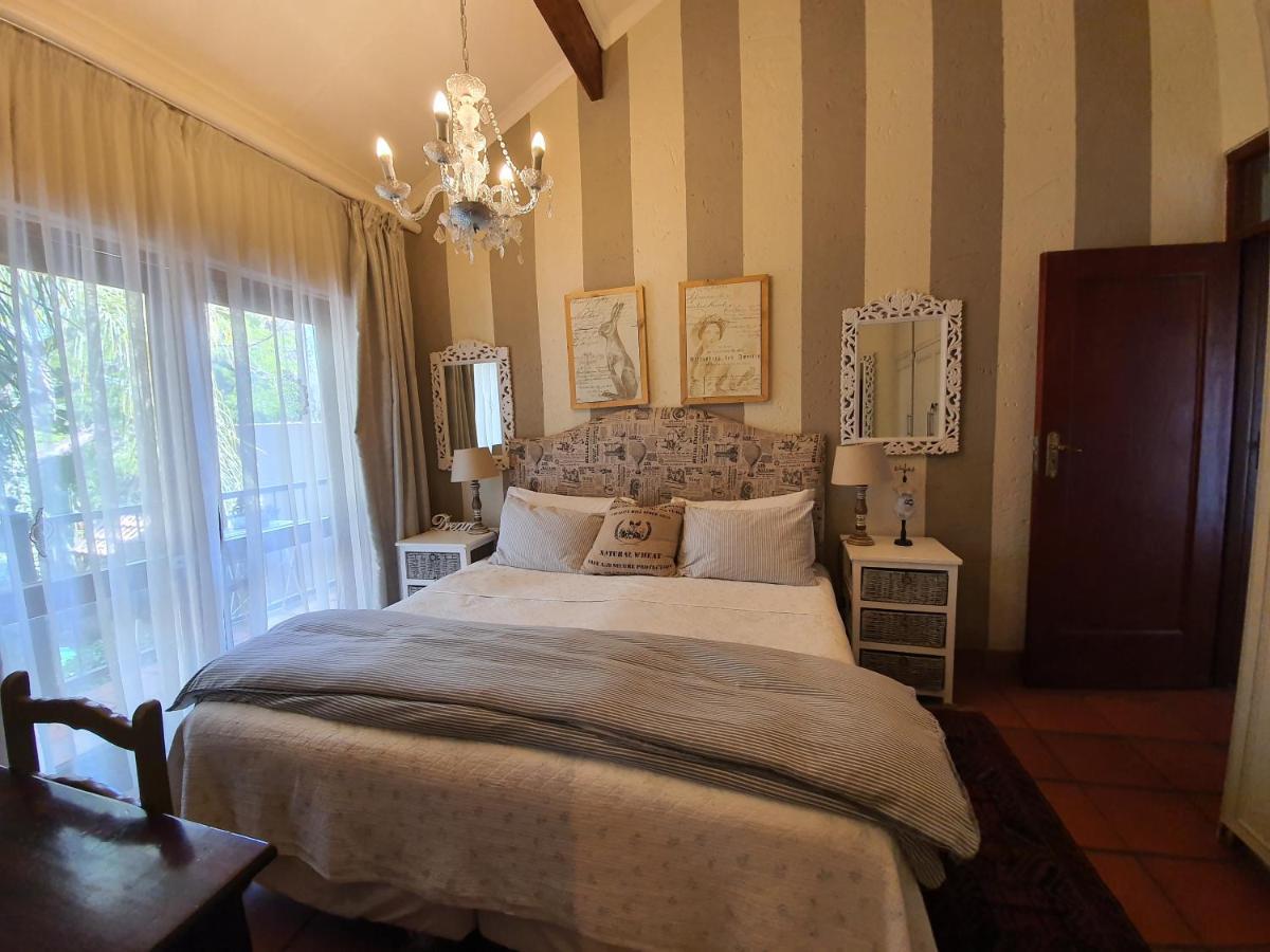 Waterhouse Guest Lodge - Indus Street Pretoria-Noord Kültér fotó