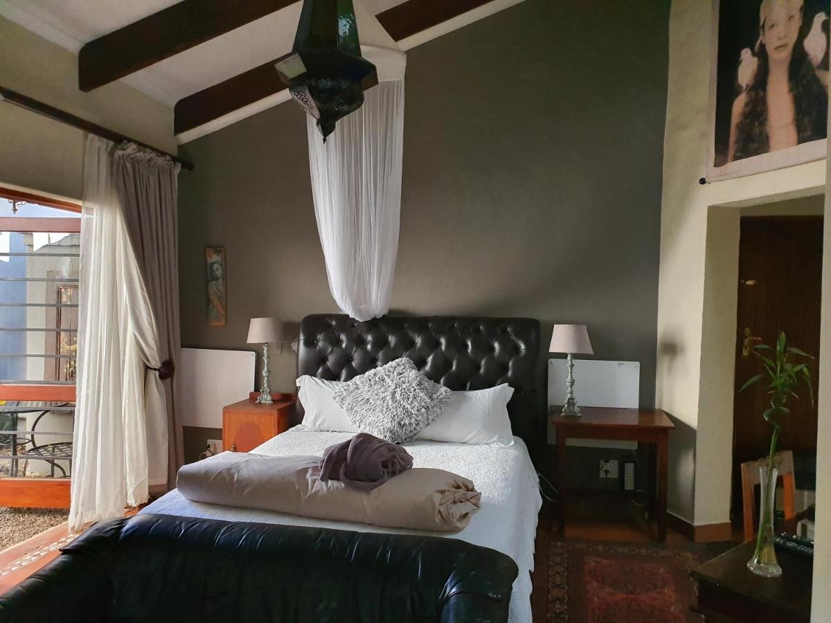 Waterhouse Guest Lodge - Indus Street Pretoria-Noord Kültér fotó
