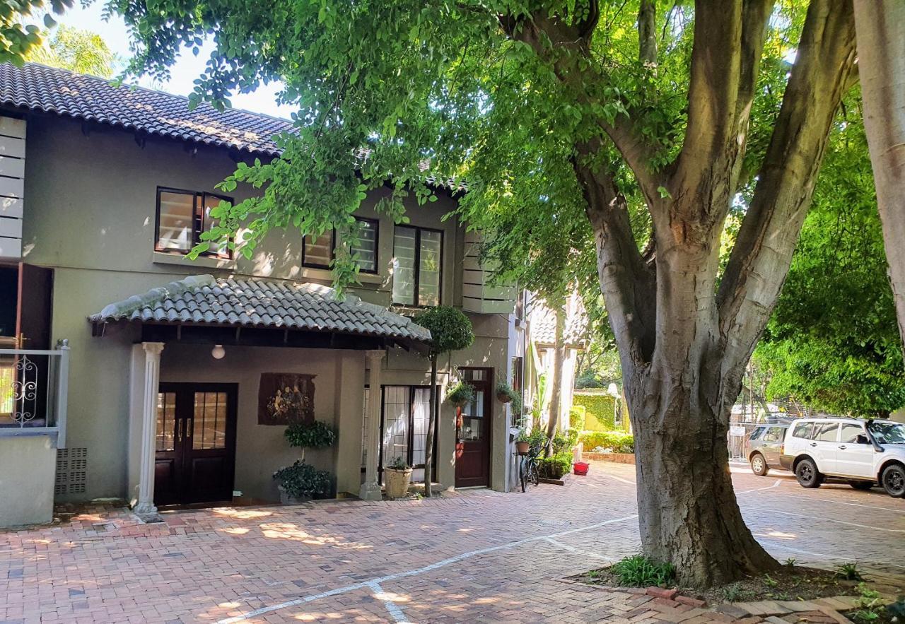 Waterhouse Guest Lodge - Indus Street Pretoria-Noord Kültér fotó