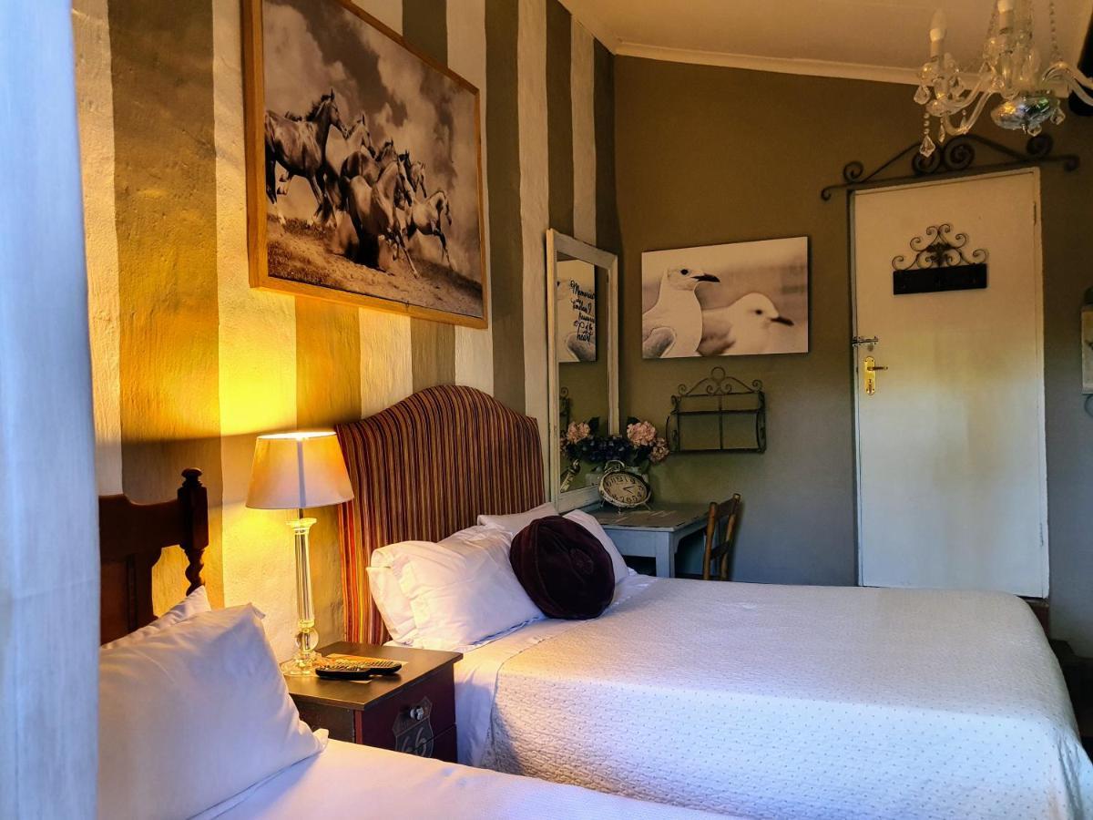 Waterhouse Guest Lodge - Indus Street Pretoria-Noord Kültér fotó