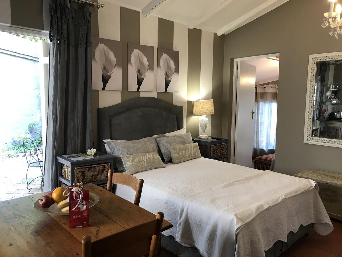 Waterhouse Guest Lodge - Indus Street Pretoria-Noord Kültér fotó